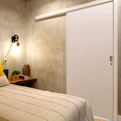 Porta lisa de correr branca